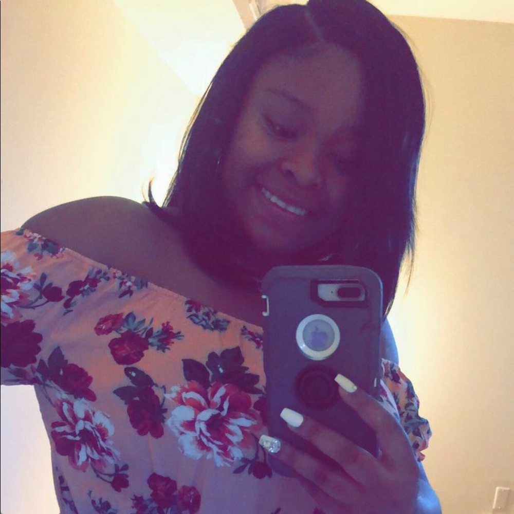 Meet your Posher, Withney